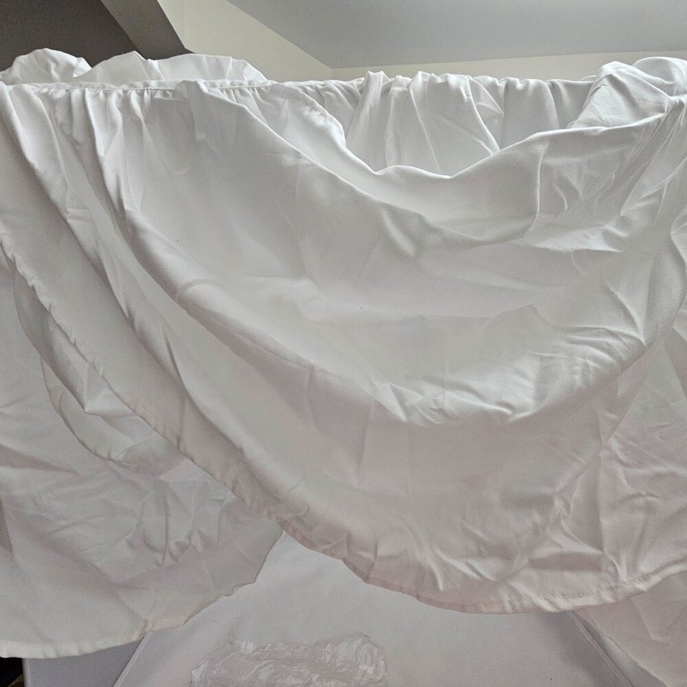 Lush Decor Lucia Single White Valance! New in package! - Picture 4 of 5